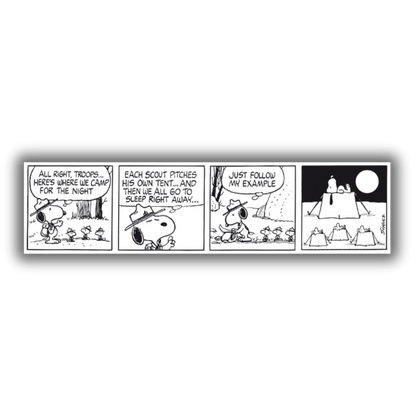 Quadro Striscia comica in bianco e nero "SNOOPY in the Camping Tent" che mostra Snoopy che dirige un campeggio, dà consigli e poi si addormenta sopra una tenda.